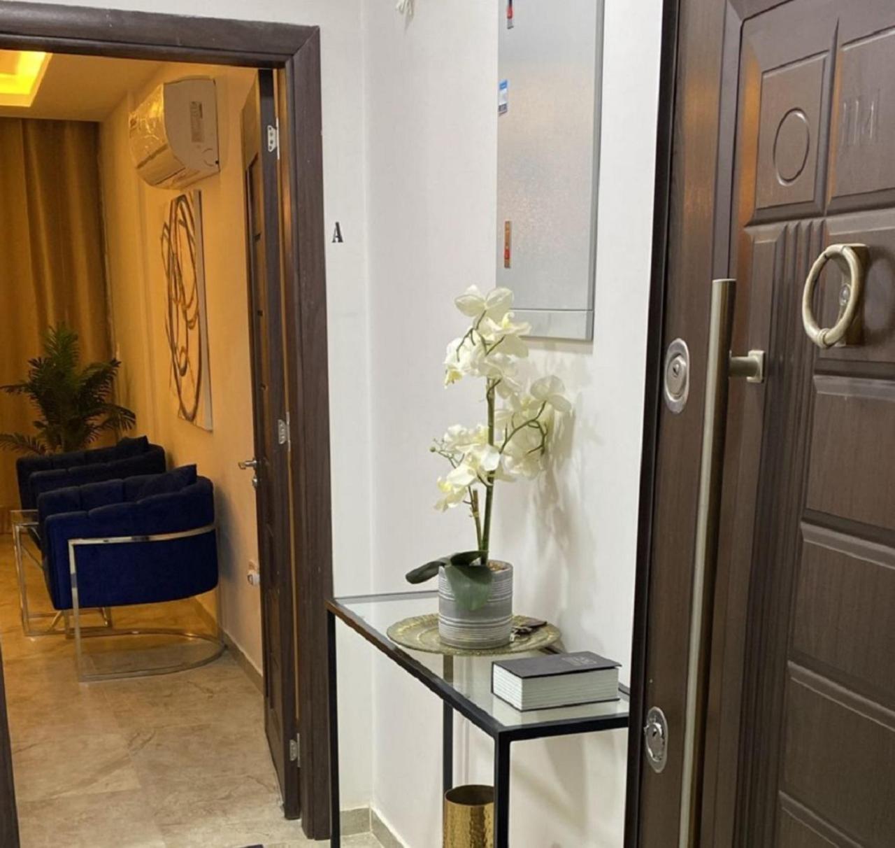 Z Pentloft Cairo