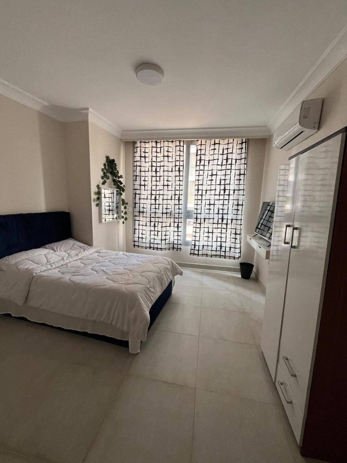 Z Pentloft Cairo
